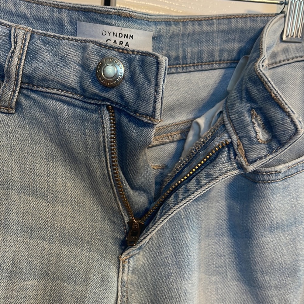 Dyndnm CARA light wash distressed jeans size 26 - Picture 7 of 10